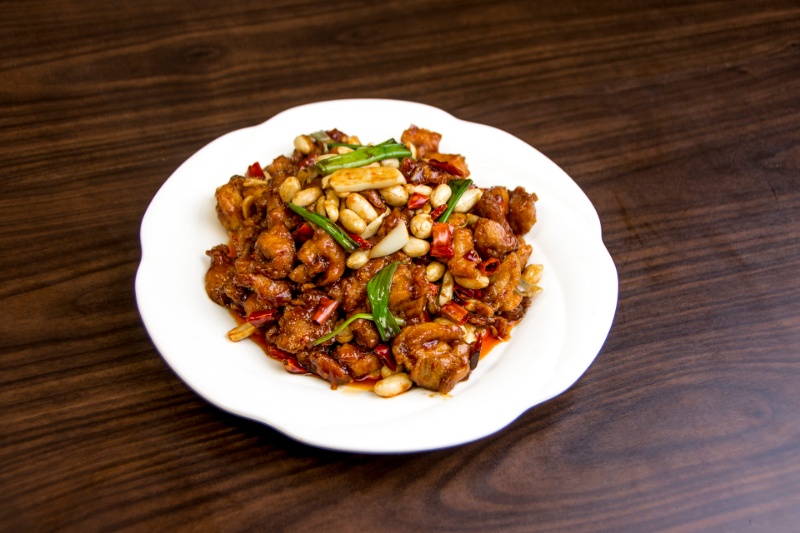 c14. sichuan kung pao chicken 四川宫保鸡 <img title='Spicy & Hot' align='absmiddle' src='/css/spicy.png' />